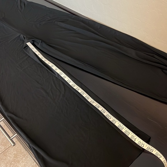 Norma Kamali Cross back Cropped Jumpsuit in Black size M - Picture 7 of 16